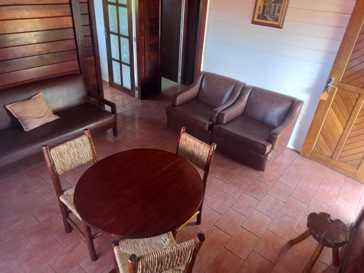 פירקאיה Pousada Casa Amarela מראה חיצוני תמונה
