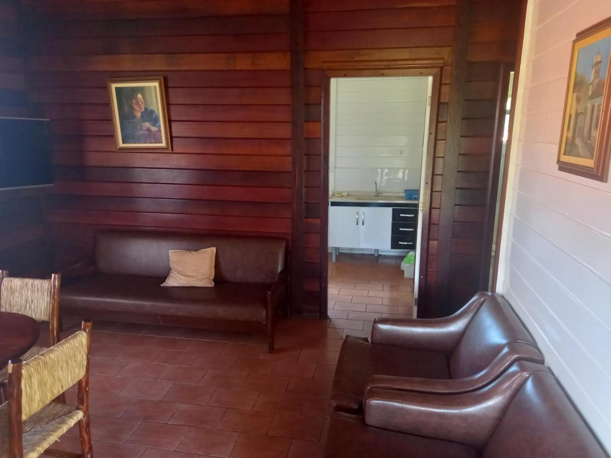 פירקאיה Pousada Casa Amarela מראה חיצוני תמונה