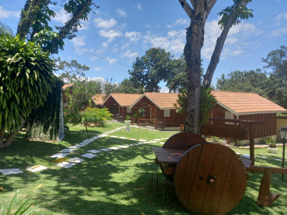 פירקאיה Pousada Casa Amarela מראה חיצוני תמונה