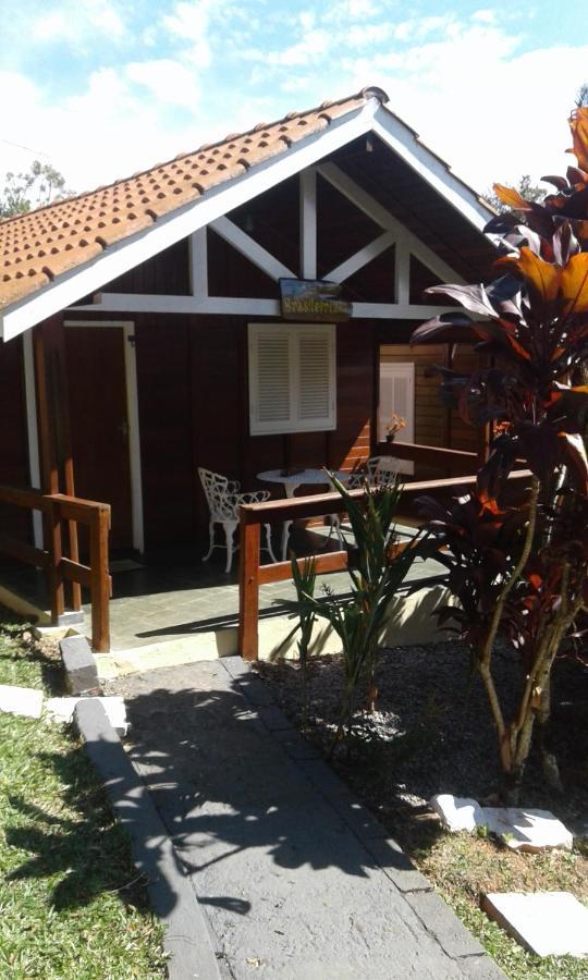 פירקאיה Pousada Casa Amarela מראה חיצוני תמונה