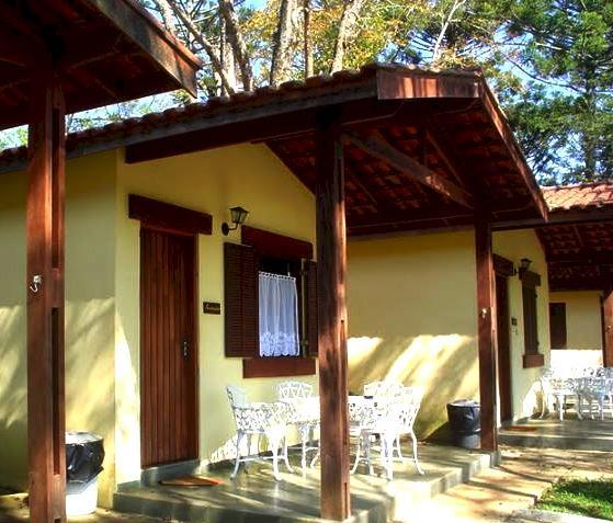 פירקאיה Pousada Casa Amarela מראה חיצוני תמונה