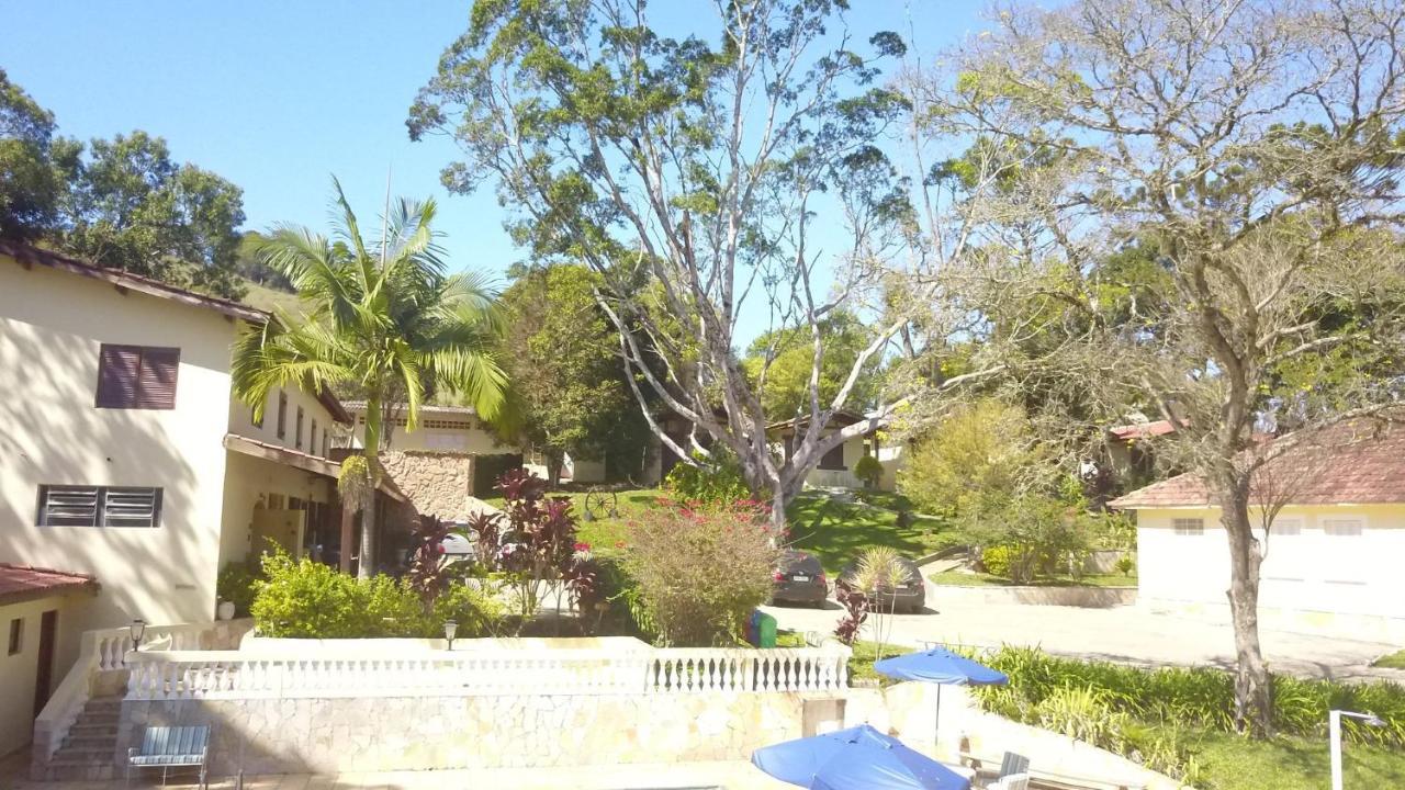 פירקאיה Pousada Casa Amarela מראה חיצוני תמונה