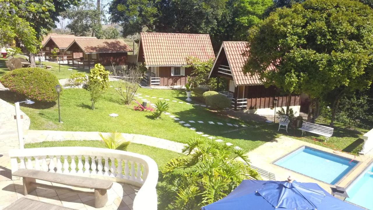 פירקאיה Pousada Casa Amarela מראה חיצוני תמונה
