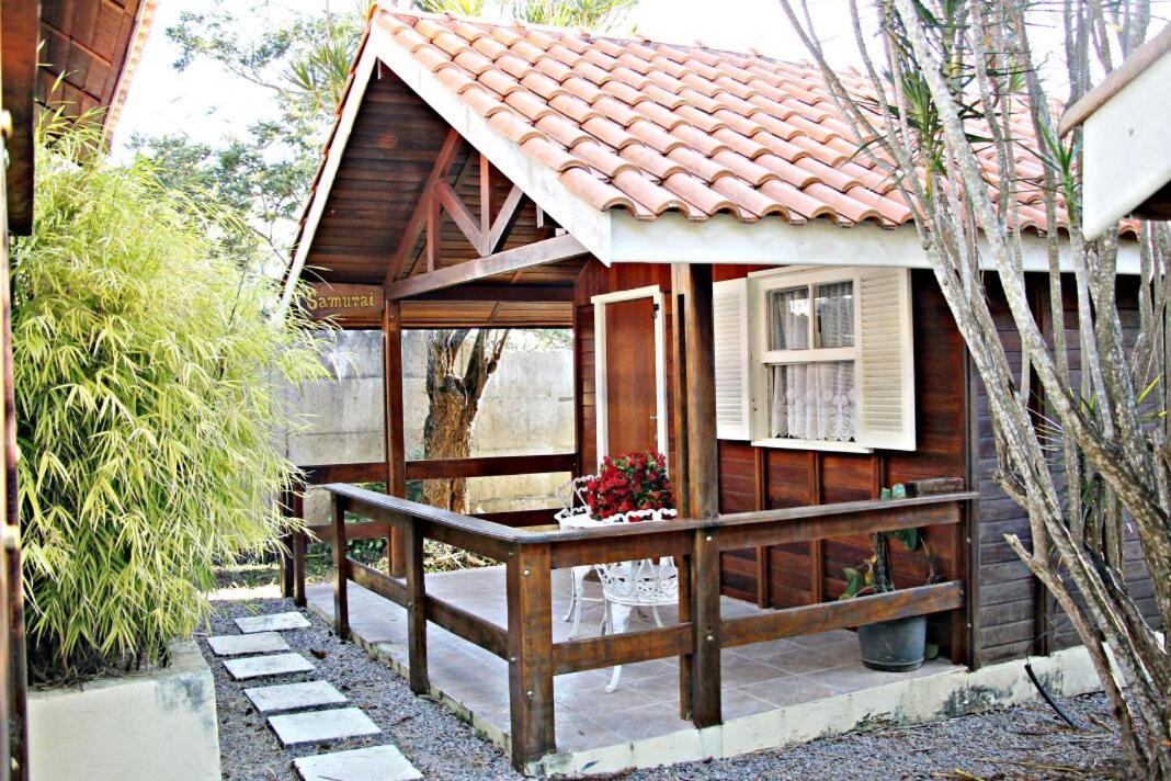 פירקאיה Pousada Casa Amarela מראה חיצוני תמונה